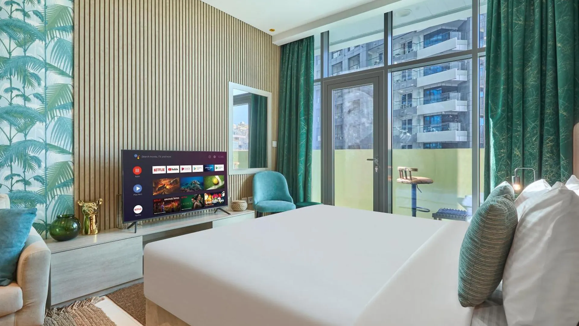 Апартаменты The Seven Palm With Free Rooftop Pool & Beach Дубай