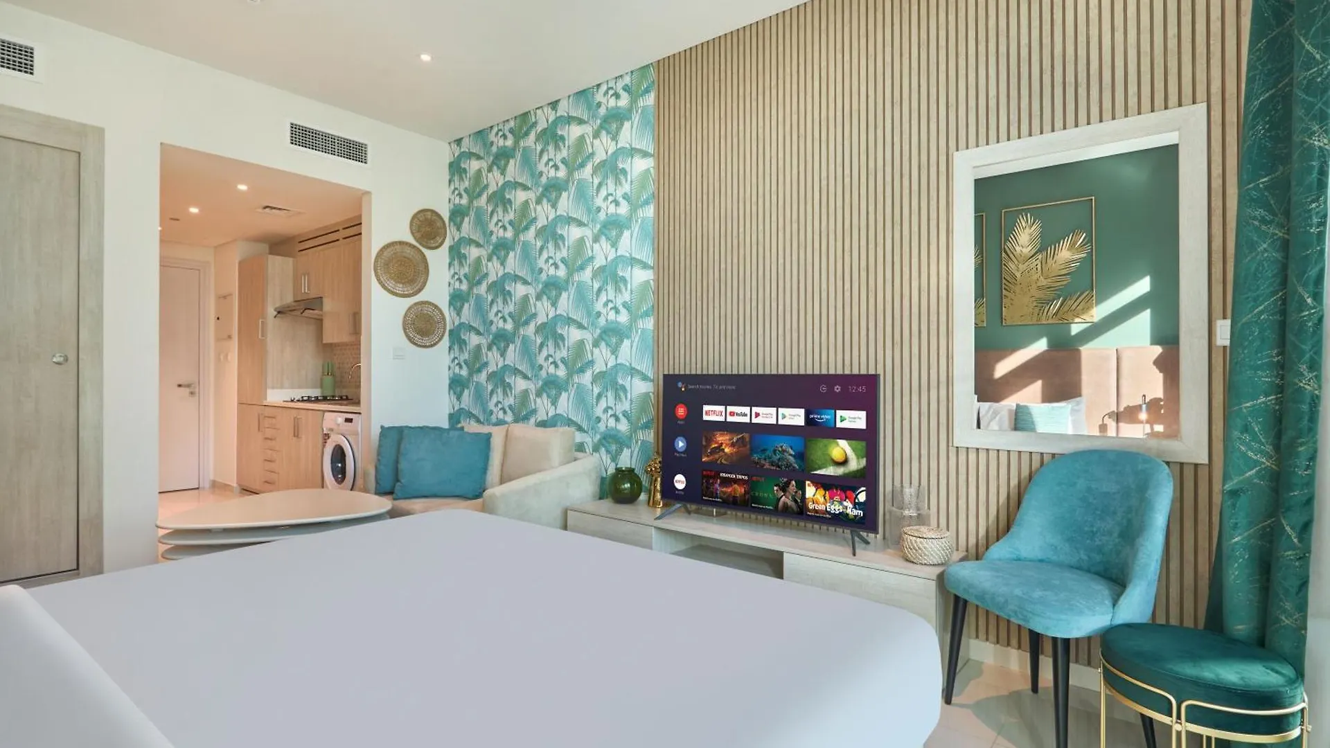 The Seven Palm With Free Rooftop Pool & Beach Dubai Apartment