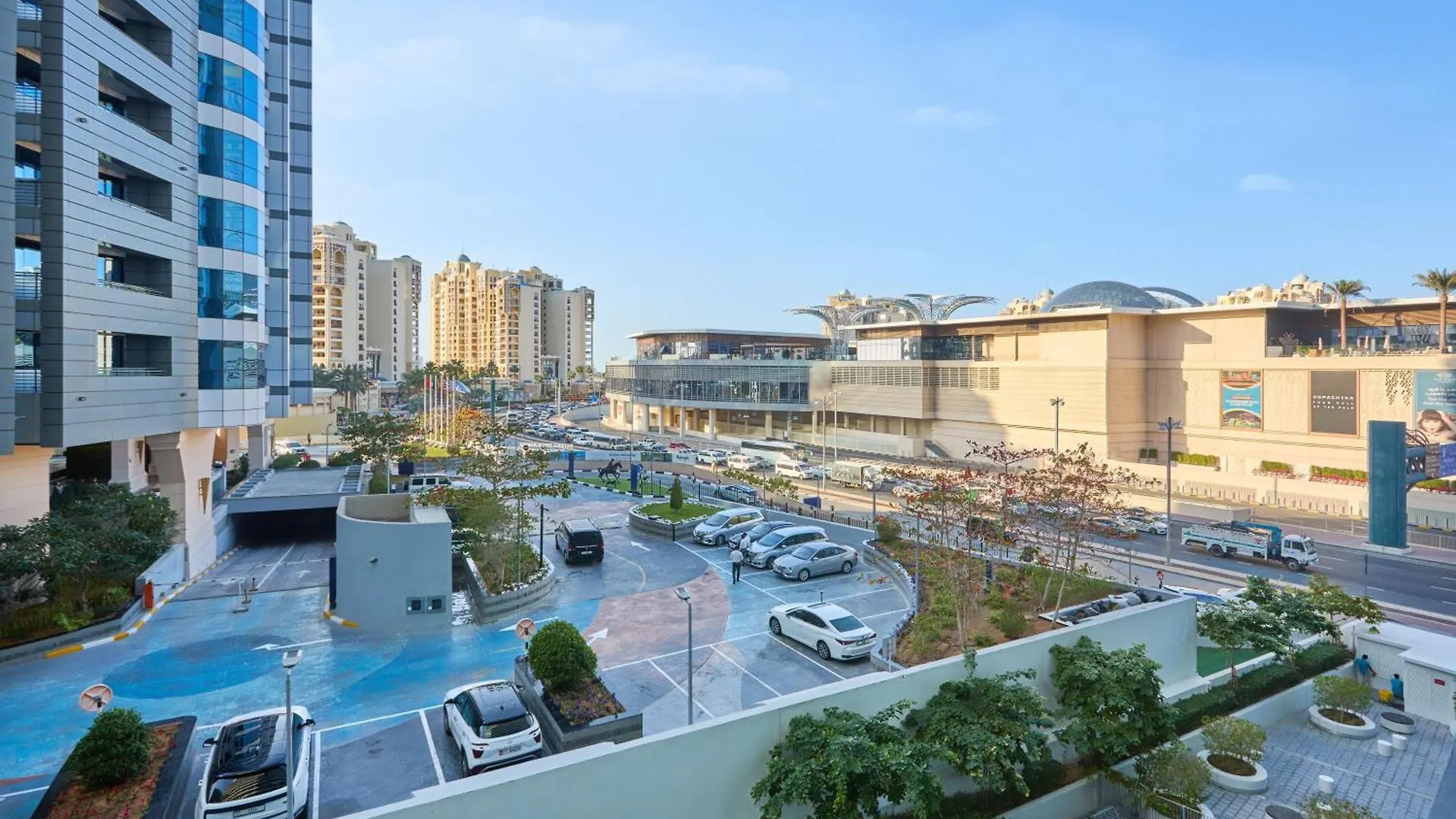 The Seven Palm With Free Rooftop Pool & Beach Dubai Apartment